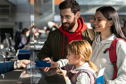 young family entering usa with esta